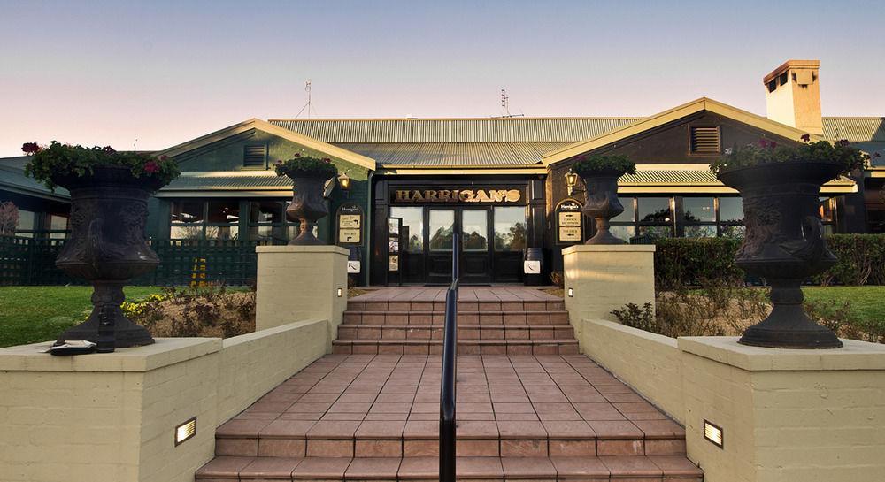 Harrigans Irish Pub&Alojamiento Pokolbin Exterior foto